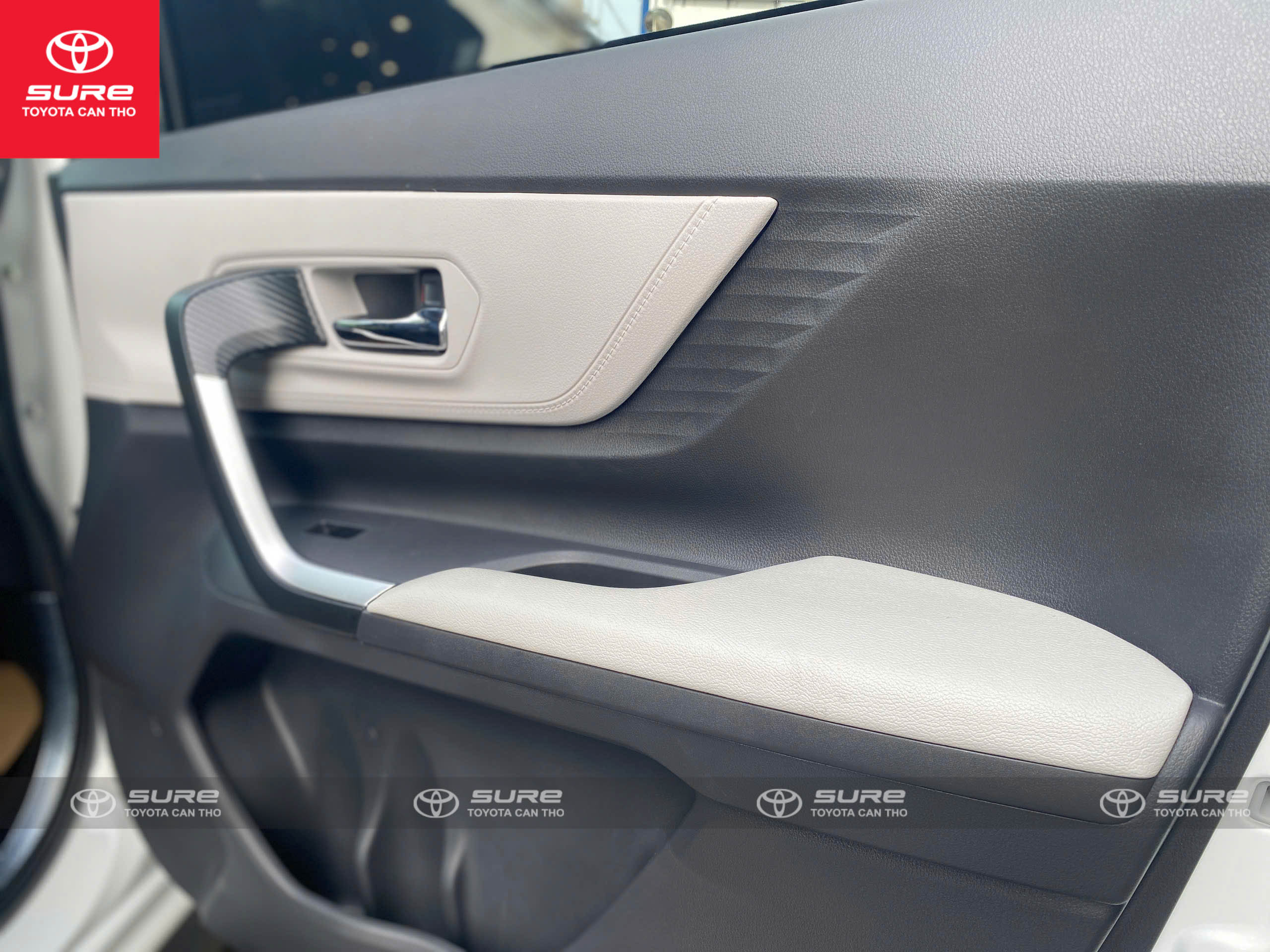 z7228875031903_586191de82129fe97ea9e3731c8752c7