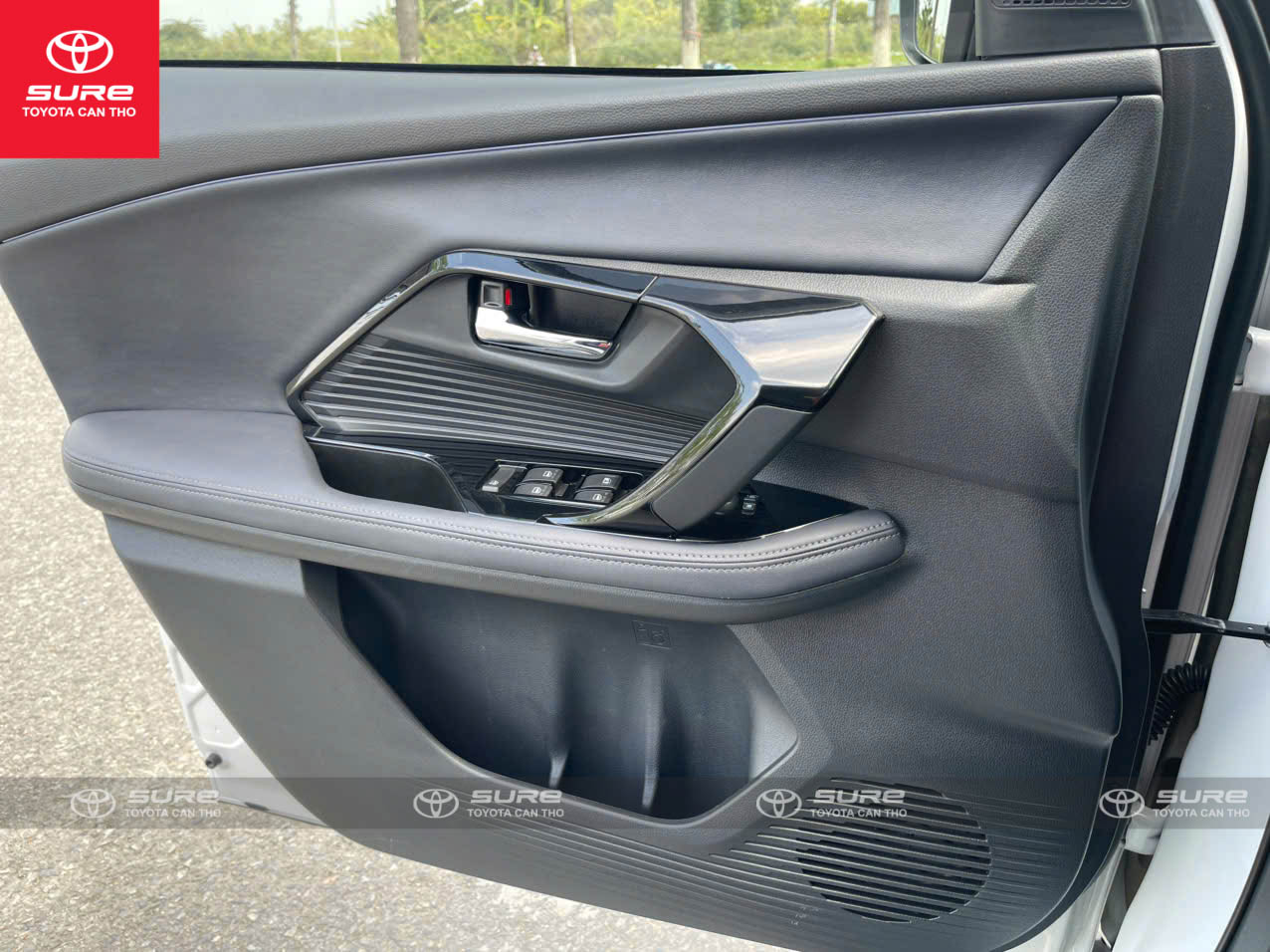 z7595503561561_78623f6c98725d0ffc37d69ca2aa4d32